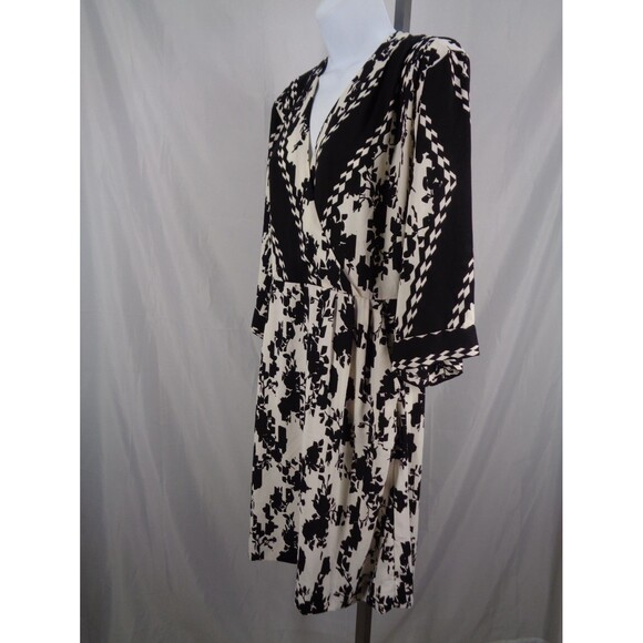 CAbi X Factory Mini Dress Size Small Black White Faux Wrap New - Picture 4 of 16
